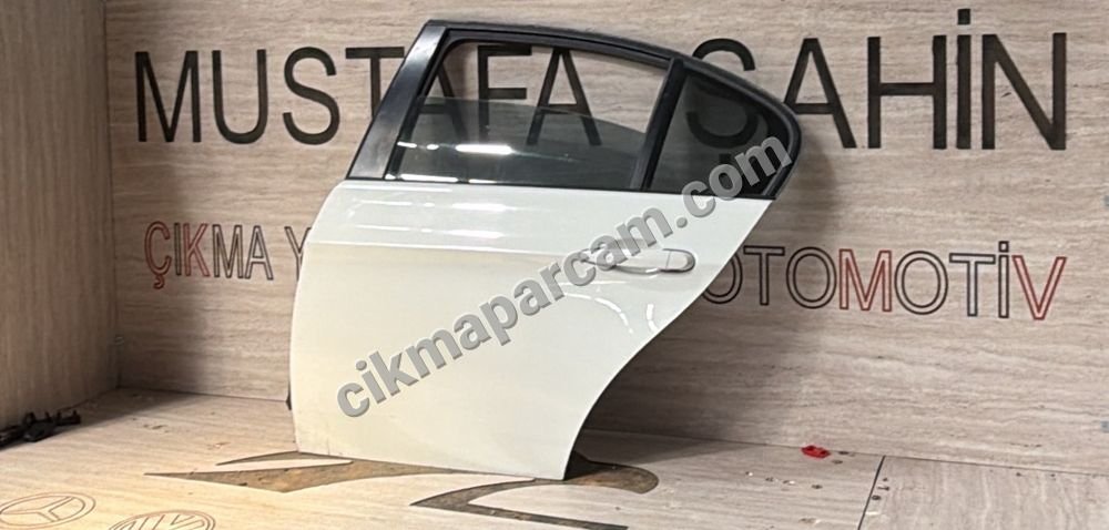 BMW E90 3 SERISI KAPI SAĞ ARKA - İlan No: 19224487