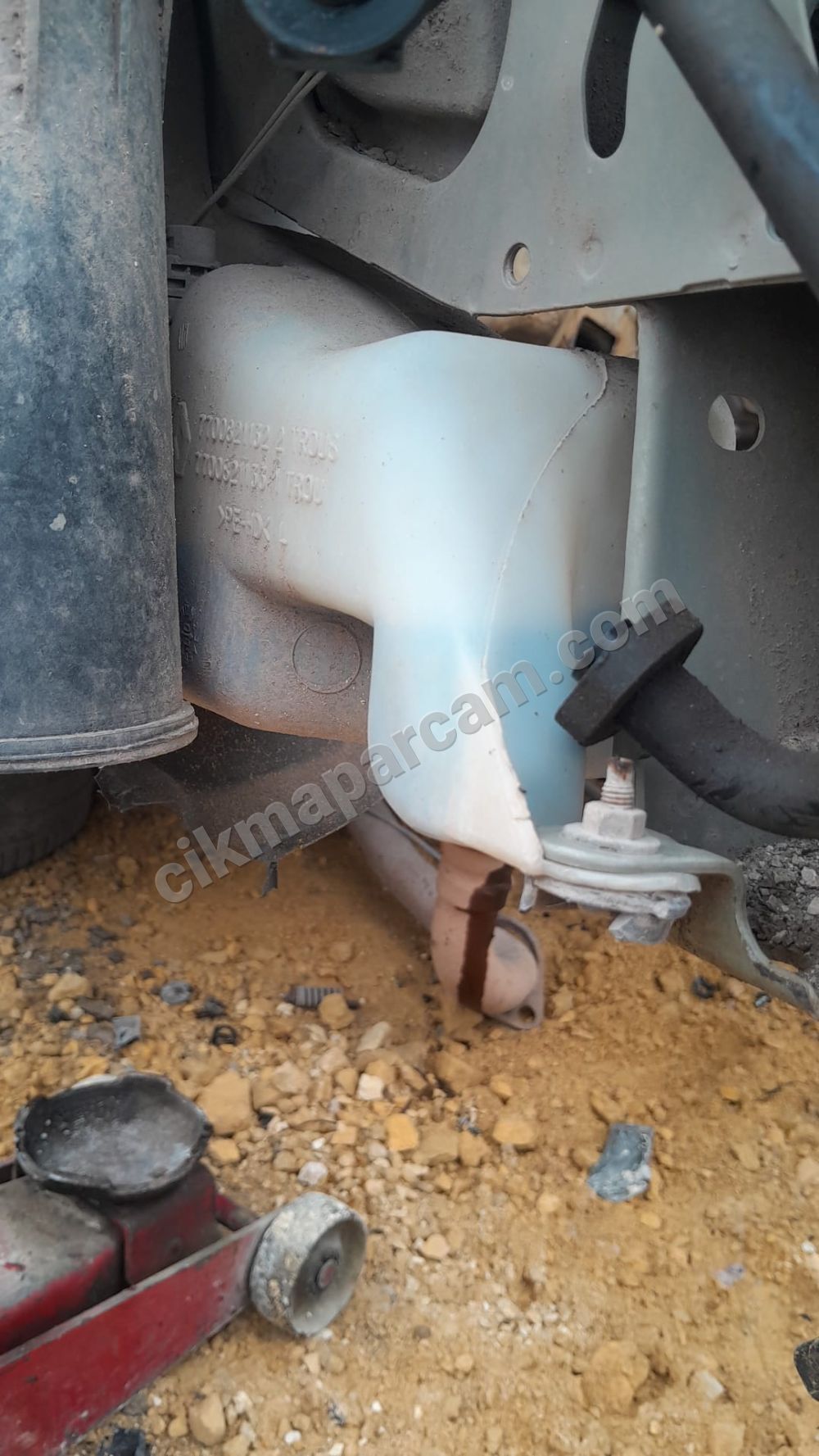 RENAULT LAGUNA YEDEK SU DEPOSU