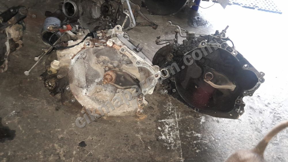 Peugeot PEUGEOT PARTNER ŞANZIMAN KOMPLE - İlan No: 65227984