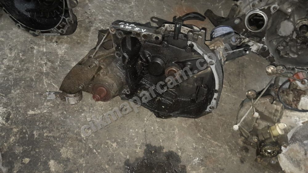 Renault RENAULT MEGANE ŞANZIMAN KOMPLE - İlan No: 13334137