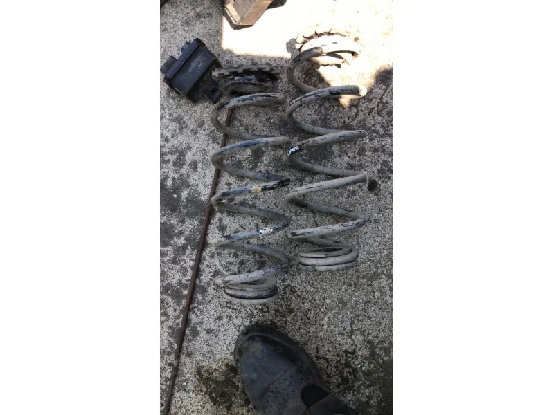 Fiat linea arka amörtisör yayı