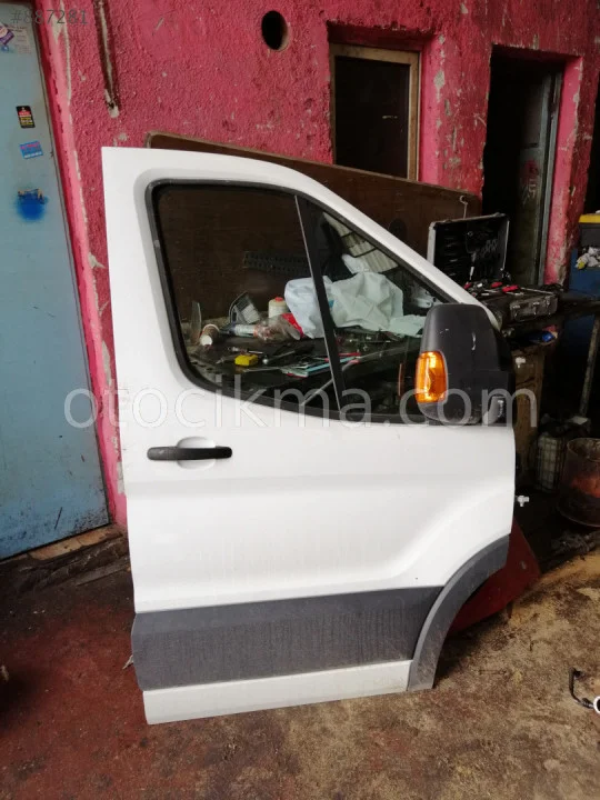 Ford transit sağ ön kapı dolu